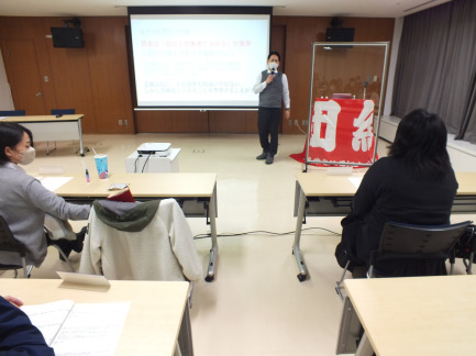 【画像】能澤書記長の学習会「賃金交渉に関するケーススタディ」